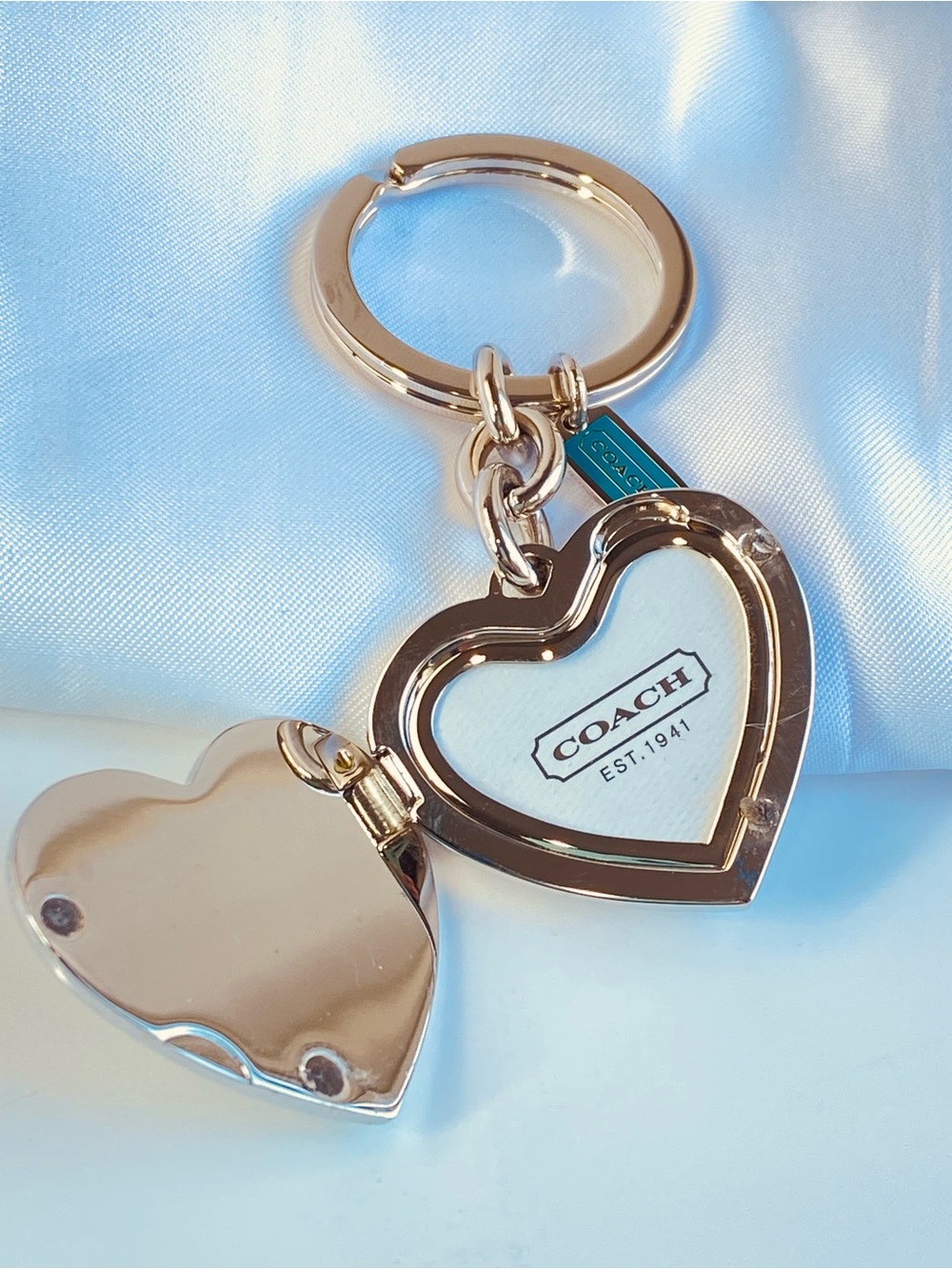 Coach Locket Teal Bluegreen Turquoise Silver Bach Charm Keyring Keyfob - Picture 4 of 7
